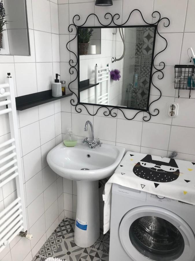 Home Apartment Luna 1 Skopje Eksteriør billede